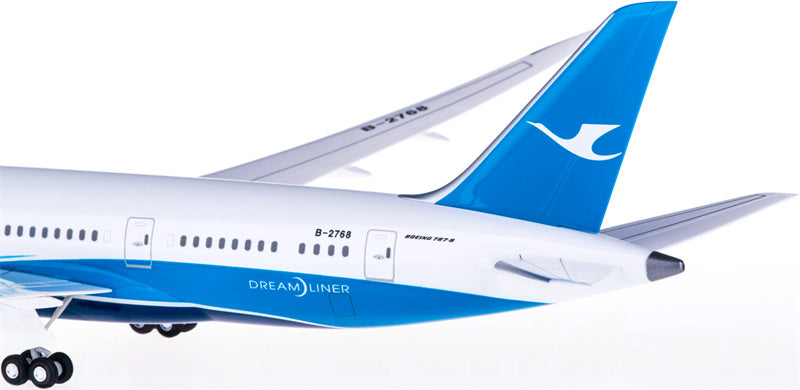 Hogan XiamenAir Boeing 787-8 B-2768 1:200 ABS Model view 5