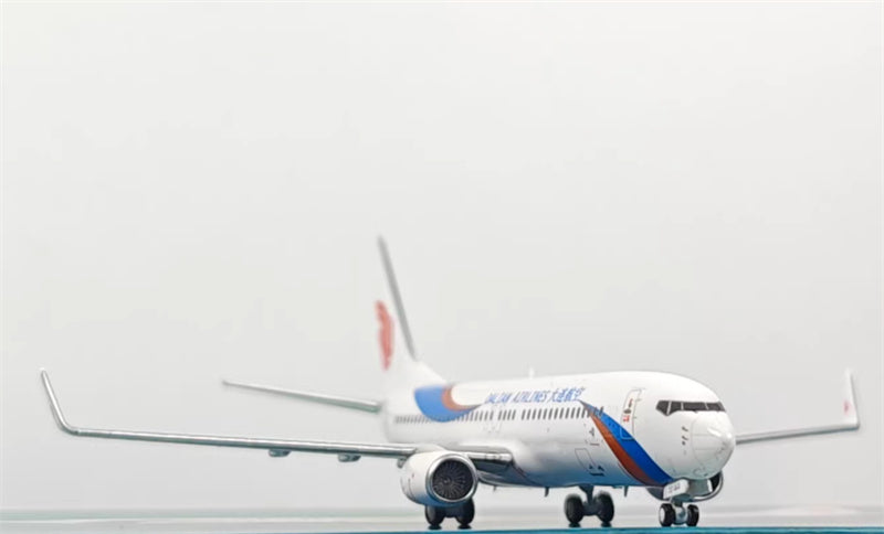 AeroPolaris 1:400 Dalian Airlines Boeing 737-800 B-5850 Diecast Model view 2