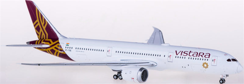 JC Wings Vistara Boeing 787-9 Dreamliner VT-TSE 1:400 Diecast Model view 3