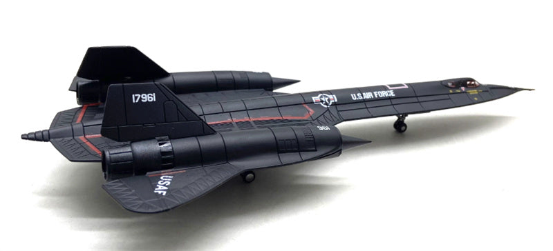FLOZ US Air Force Lockheed SR-71 Blackbird Reconnaissance Aircraft 1:144 Aircraft Pre-built Model