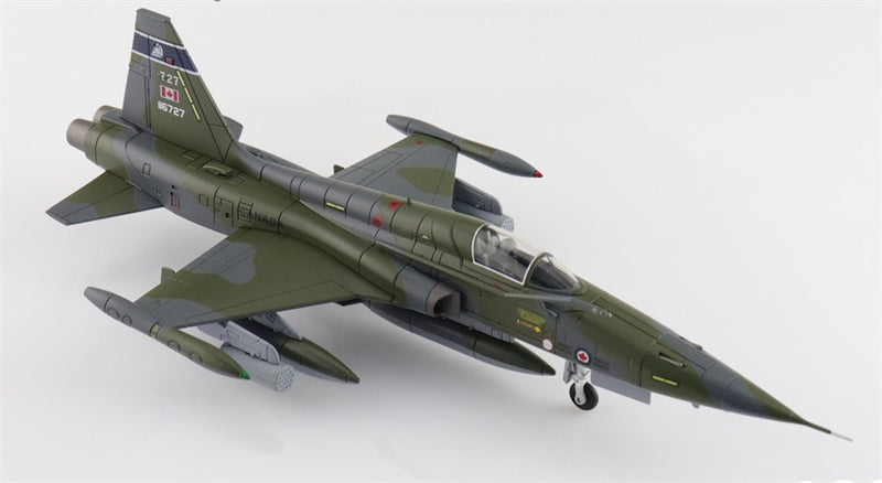 HOBBY MASTER F-5A / CF-116 Freedom Fighter 116727 434 Blunose Sqn. Canadian Forces 1979 1:72 Aircraft Pre-built Model