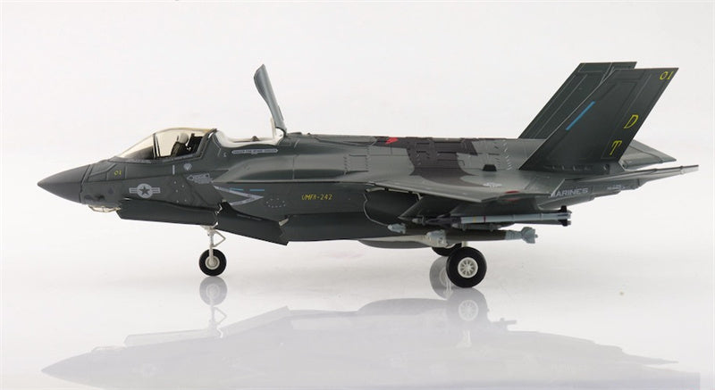 HOBBY MASTER Lockheed F35B Lightning II 169623 VMFA 242 Bats Iwakuni 2024 (beast mode) 1:72 Aircraft Pre-built Model