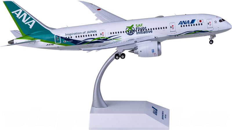 JC Wings ANA Boeing 787-8 Dreamliner JA874A Flaps Down 1:200 Diecast Model view 2