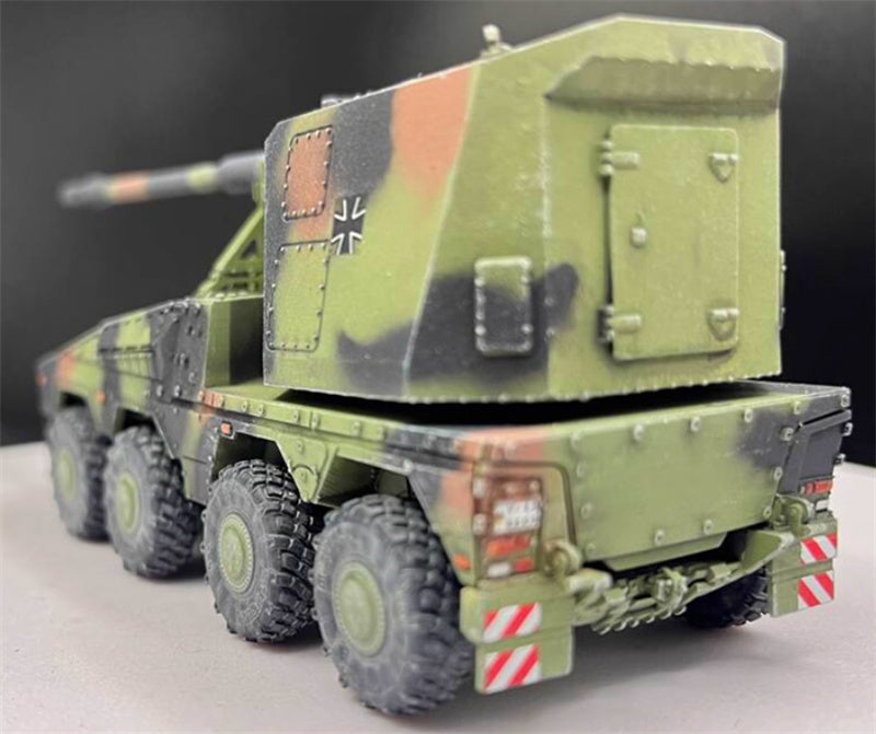 AM German Boxer armored vehicle RCH155mm howitzer GTK 1:72 Tank Pre-built Model