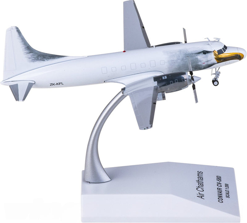 JC Wings 1:200 Air Chathams Convair CV-580F ZK-KFL Model
