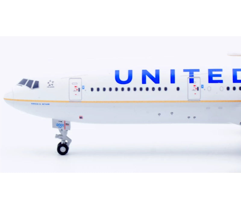 JC Wings 1:400 United Airlines B777-200ER N78001 Flaps down DIECAST Model