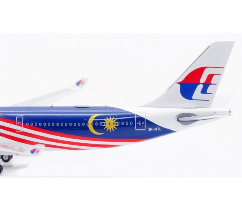 Aviation 1:400 Malaysia Airlines A330-300 9M-MTL  DIECAST Model
