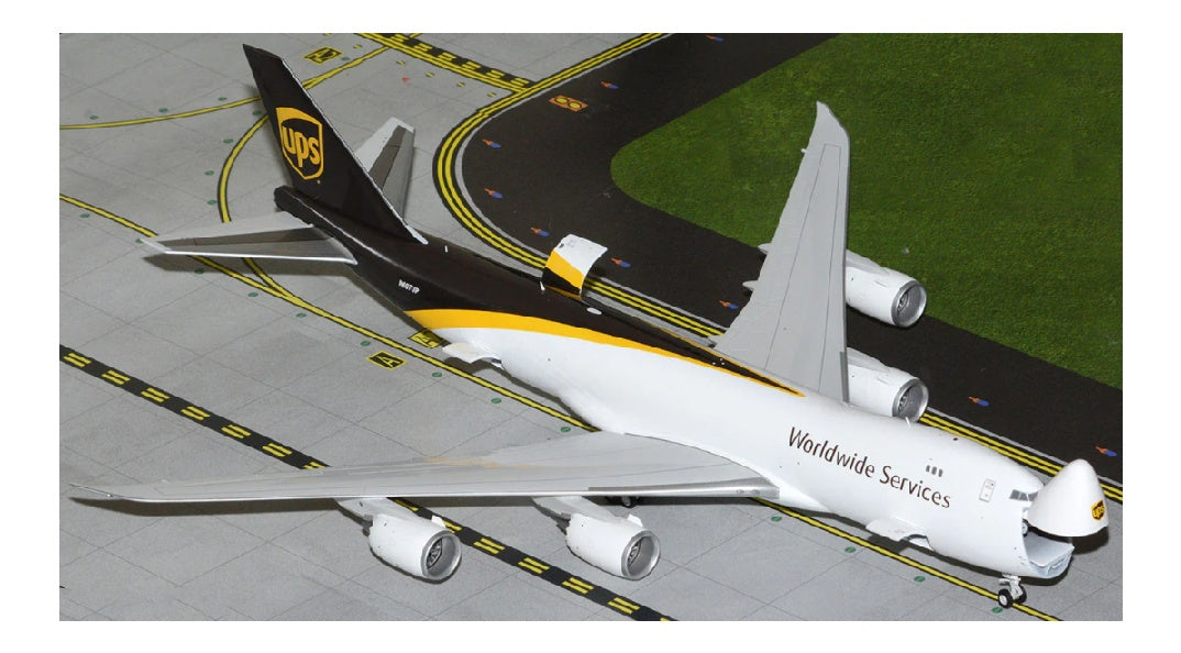 Geminijets 1:200 UPS Boeing 747-8F N607UP Interactive Series DIECAST Model