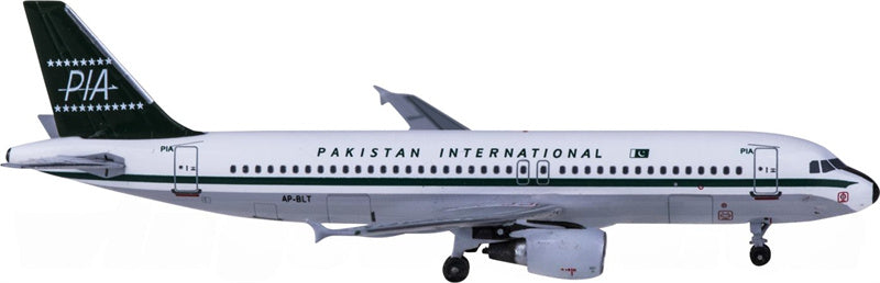 AeroClassics PIA Airbus A320 AP-BLT retro livery 1:400 Diecast Model view 1