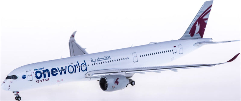JC Wings Qatar Airbus A350-900 A7-ALZ Flaps Down 1:400 Diecast Model view 1