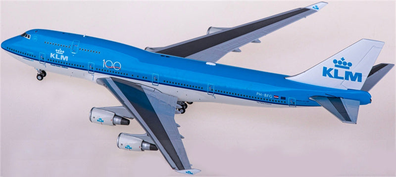 JC Wings KLM Boeing 747-400 PH-BFG with AVIATIONTAG 1:400 Diecast Model view 4