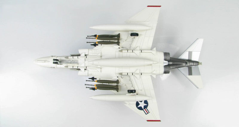 HOBBY MASTER USN F-4B VF-51 CAG Bird of CVW-15 1:72 Model   USS Coral Sea Screaming Eagles NL100 / 3009