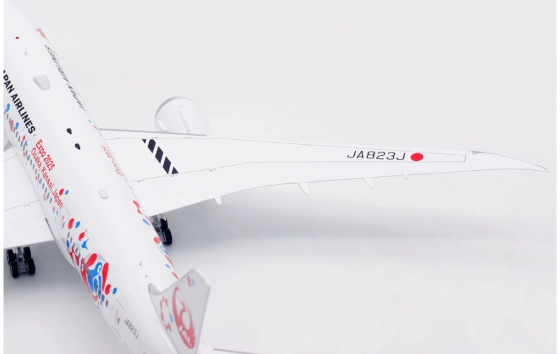 B-Models 1:200 Japan Airlines B787-8 JA823J  DIECAST Model