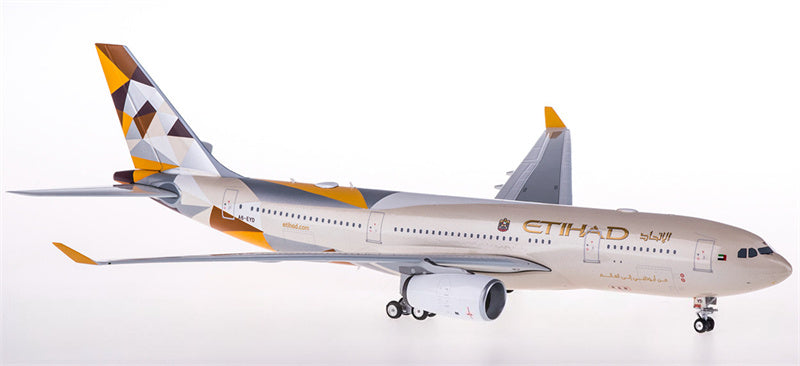 Eagle Etihad Airways Airbus A330-200 A6-EYD 1:200 Diecast Model view 1
