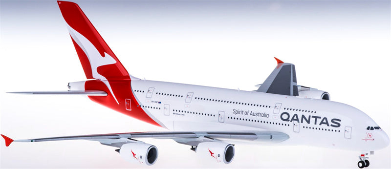Herpa Qantas Airbus A380 VH-OQF 1:200 ABS Model view 1