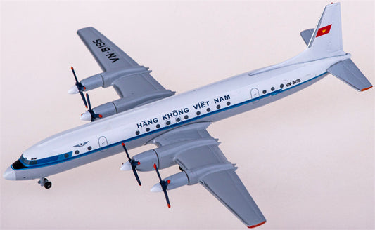 AeroClassics Vietnam Airlines Ilyushin Il-18 VN-B195 1:400 Diecast Model view 1