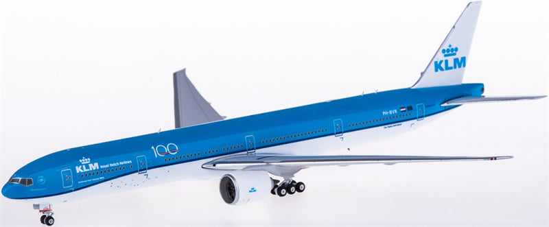 Phoenix KLM Boeing 777-300ER PH-BVR 1:400 Diecast Model view 1