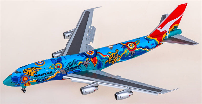 HX Models 1:400 Qantas Boeing 747-300 VH-EBU Flaps down Model