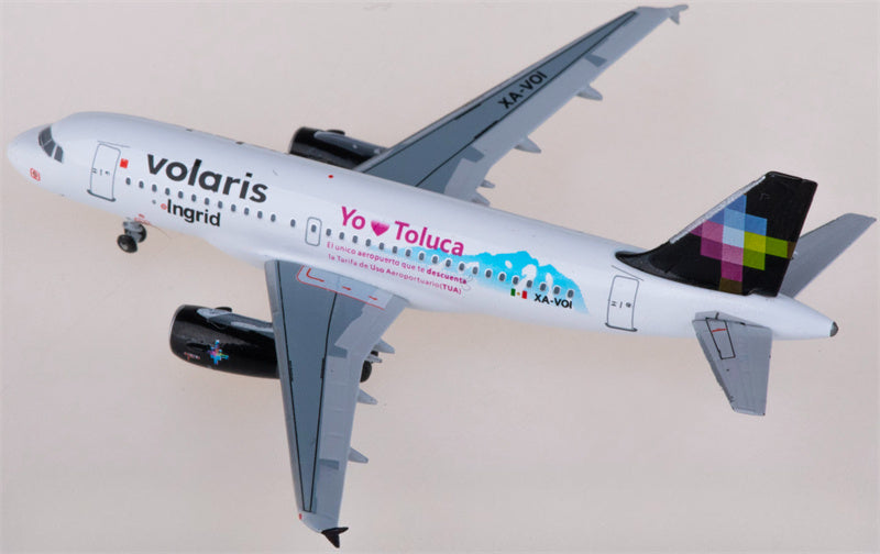 AeroClassics Volaris Airbus A319 XA-VOI 1:400 Diecast Model view 2