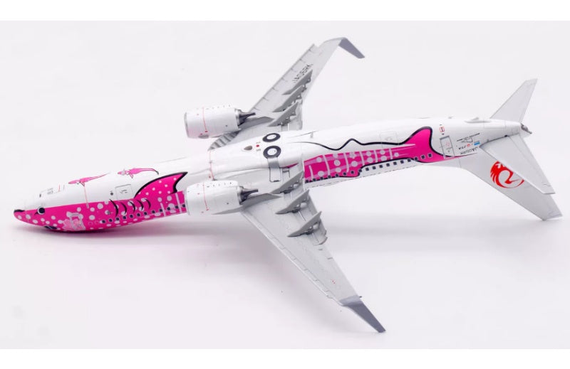 SQ Wings 1:200 Japan Transocean Air B737-800 JA06RK Flaps down DIECAST Model