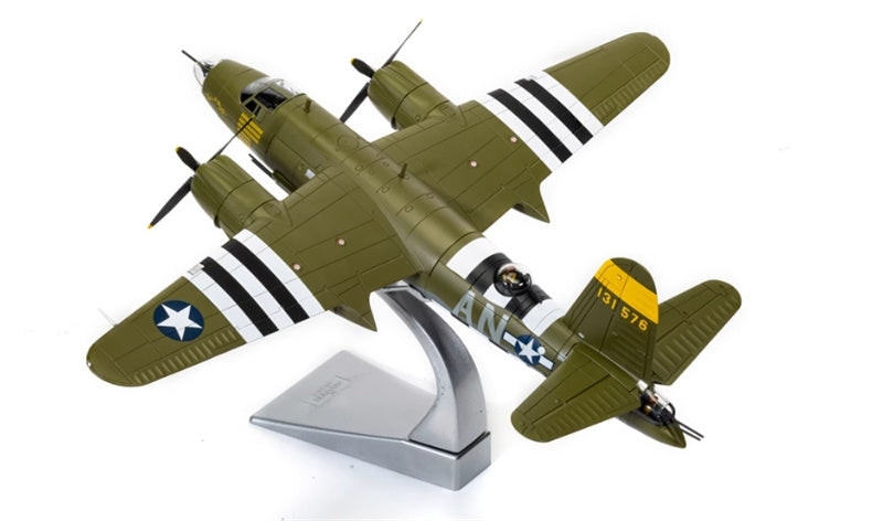 CORGI Martin B-26B Marauder 'Dinah Might’ - 553rd / 368th BG USSAF - Mjr David Dewhurst 1:72 Airplane Pre-built Model