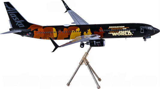 Geminijets Alaska Airlines Boeing 737-900ER N492AS Our Commitment 1:200 Diecast Model view 1