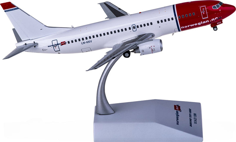 JC Wings Norwegian Air Shuttle Boeing 737-300 LN-KKV 1:200 Diecast Model view 1