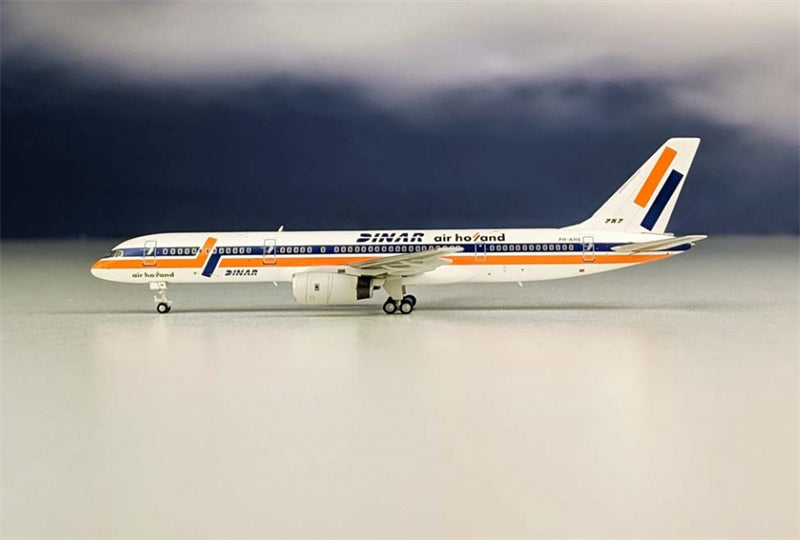 NG Models 1:400 Air Holland Boeing 757-200 PH-AHE  DIECAST Model