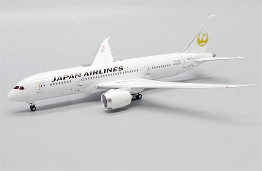 JC Wings Japan Airlines Boeing 787-8 JA835J 1:400 Diecast Model view 1