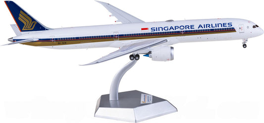 SQ Wings Singapore Airlines Boeing 787-10 9V-SCN 1:200 Diecast Model view 1