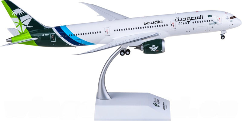 JC Wings 1:200 Saudia Boeing 787-9 Dreamliner HZ-ARB Diecast Model view 3