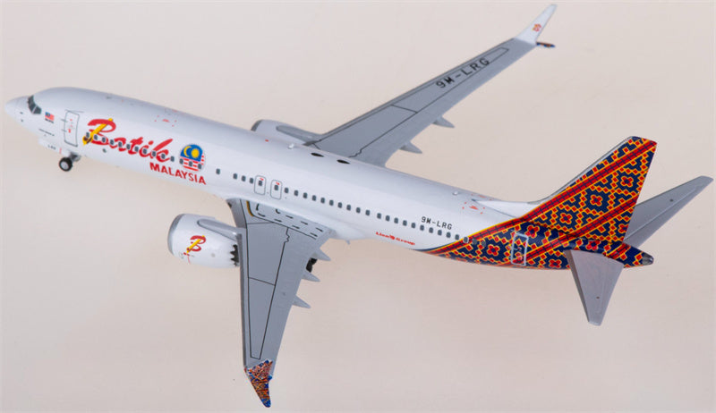 NG Models Batik Air Boeing 737 MAX 8 9M-LRG 1:400 Diecast Model view 2