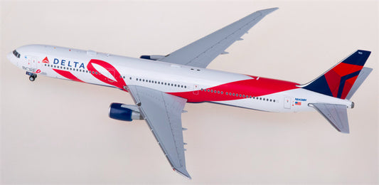 Geminijets Delta Air Lines Boeing 767-400ER N845MH 1:400 Diecast Model view 1