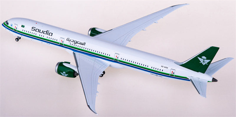 NG Models Saudia Boeing 787-10 Dreamliner HZ-AR32 1:400 Diecast Model view 3
