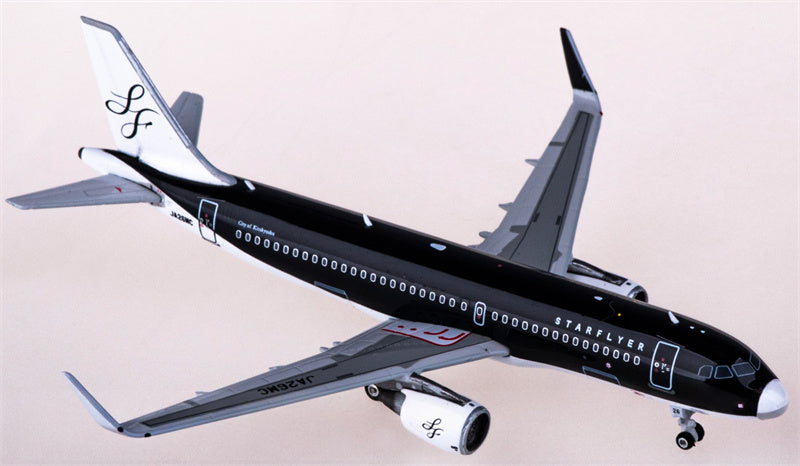 Phoenix Star Flyer Airbus A320 JA26MC 1:400 Diecast Model view 3