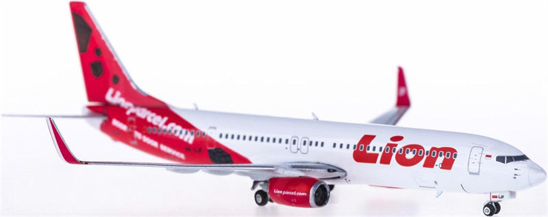 Phoenix Lion Air Boeing 737-900ER PK-LJF 1:400 Diecast Model view 2