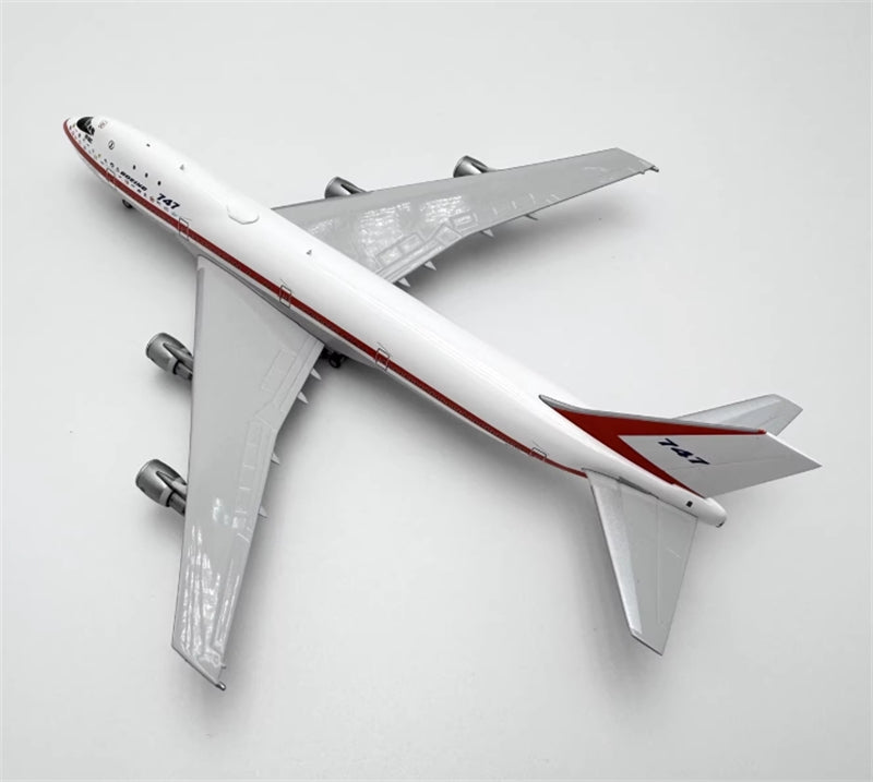 YY Wings Boeing 747-100 N7470 Museum Livery 1:400 Diecast Model view 2