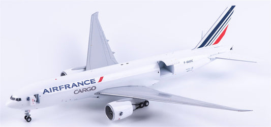 Geminijets 1:200 Air France Boeing 777-200LR F-GUOC Interactive Series Diecast Model