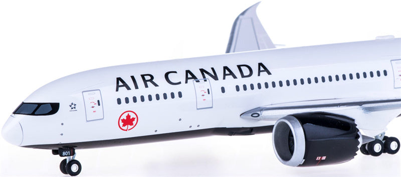 Herpa Air Canada Boeing 787-8 C-GHPQ 1:200 Model view 2