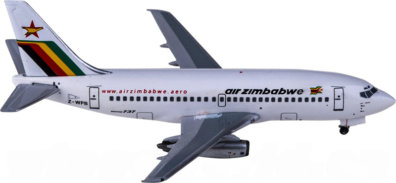 AeroClassics Air Zimbabwe Boeing 737-200 Z-WPB 1:400 Diecast Model view 3