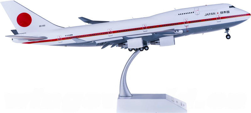 JC Wings JASDF Boeing 747-400 20-1101 Flaps Down 1:200 Diecast Model view 1