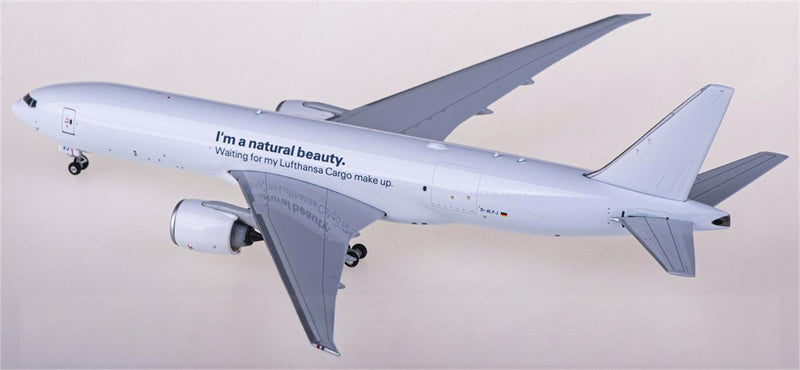 Phoenix Lufthansa Cargo Boeing 777-200F D-ALFJ White 1:400 Airplan Diecast Model view 2