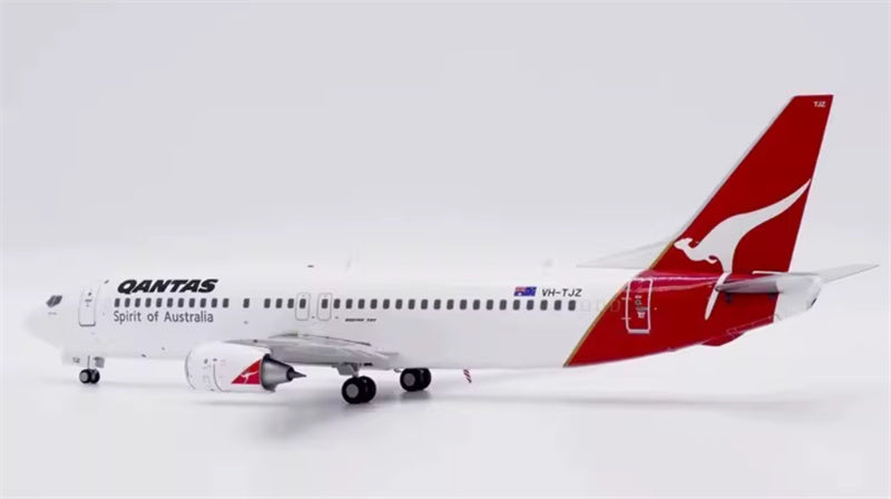JC Wings Qantas Boeing 737-400 VH-TJZ 1:200 Aircraft Model