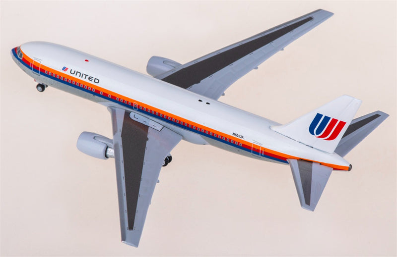 AeroClassics United Airlines Boeing 767-200 N601UA 1:400 Diecast Model view 3