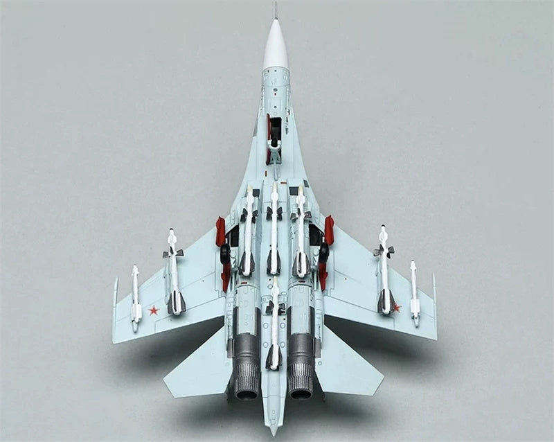 SQ Wings Flanker-B SU-27S  1:200 Model 1989 Paris Air Show   Pugachev's Cobra Blue 388