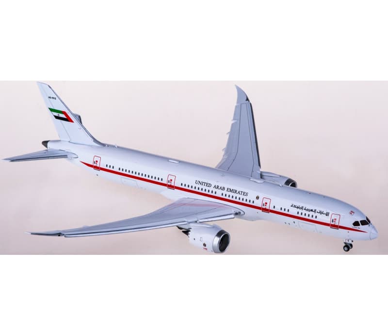 JC Wings Abu Dhabi Amiri Flight Boeing 787-9 Dreamliner A6-PFE Flaps down 1:400 Aircraft Pre-built  Airliner Model Display