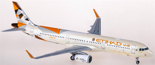 JC Wings Etihad Airways Airbus A321 A6-AEJ 1:200 Diecast Model view 1