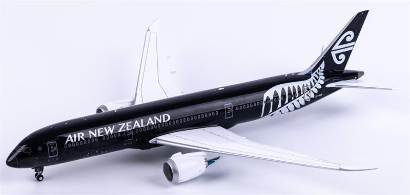 SQ Wings 1:200 Air New Zealand Boeing 787-9 ZK-NZE  Diecast Model