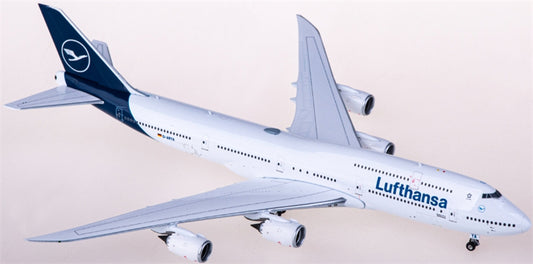 Phoenix Lufthansa Boeing 747-8i D-ABYA 1:400 Diecast Model view 1