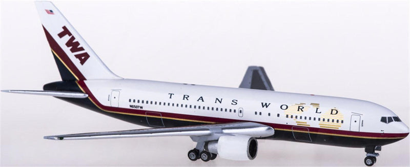 AeroClassics TWA Boeing 767-200ER N650TW 1:400 Diecast Model view 2